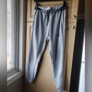 Nike Men's Gray Sweatpants